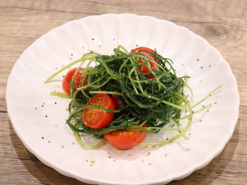 おかひじきとトマトのマリネ